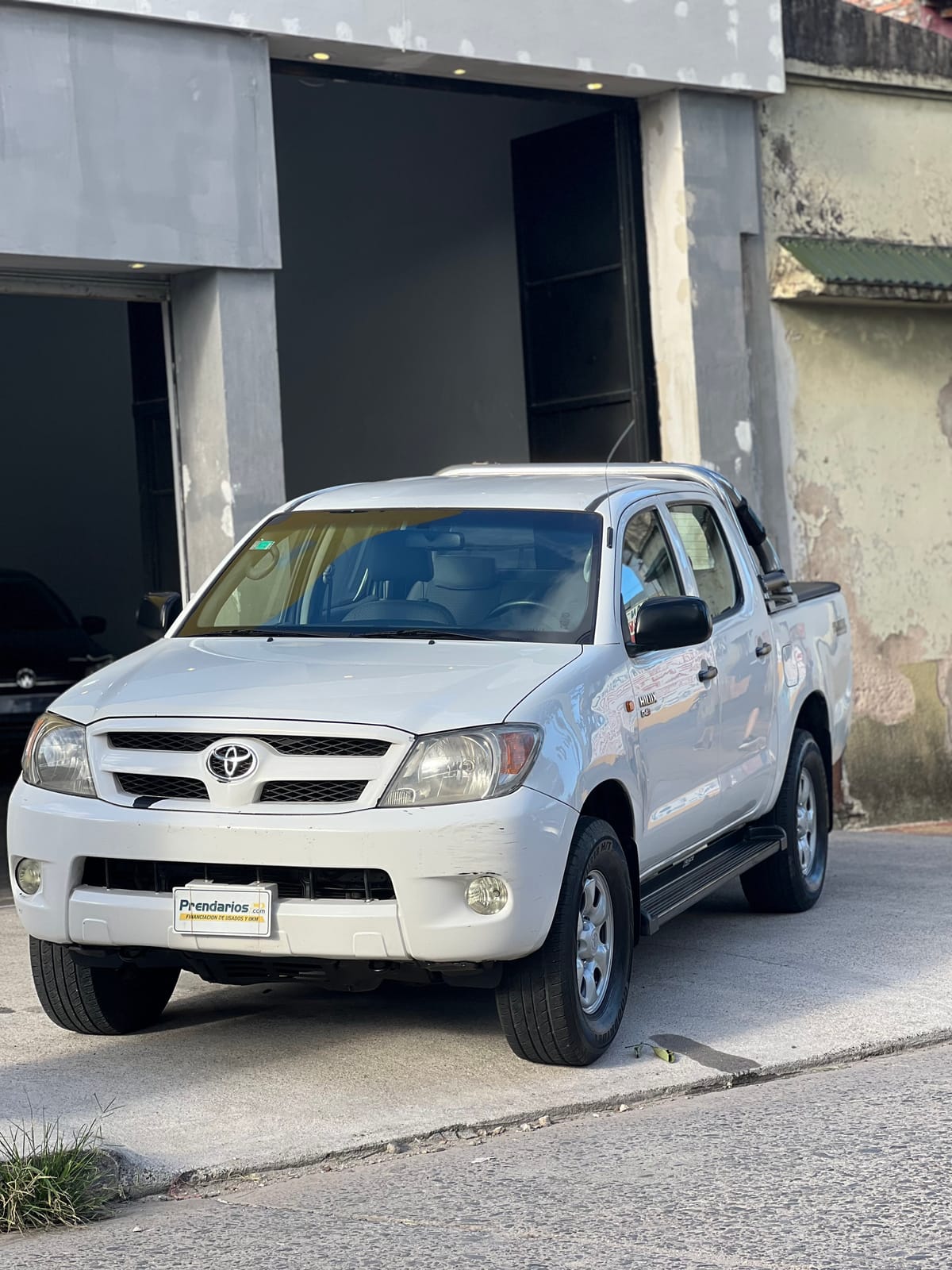 Toyota Hilux DX 2.5  — foto 1